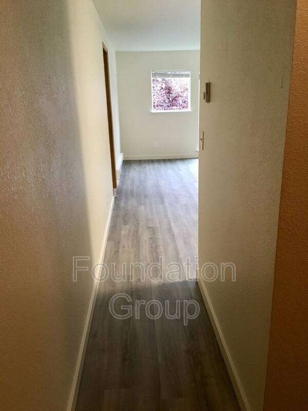 Apartment for rent at 916 N 104th St #B 301, Seattle, WA 98133