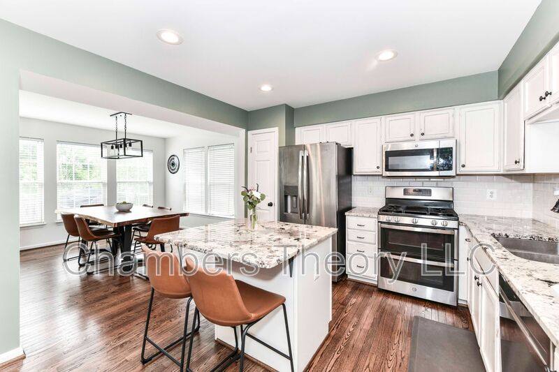 Townhouse for rent at 235 Shirley Square SE, Leesburg, VA 20175