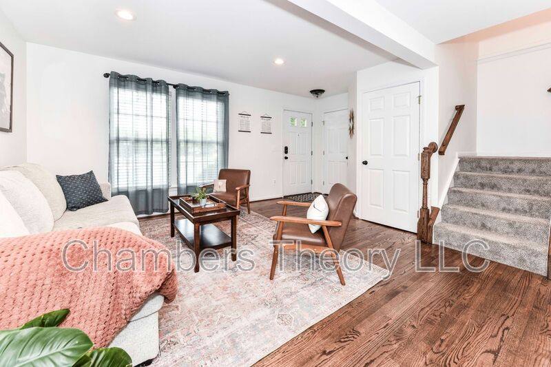 Townhouse for rent at 235 Shirley Square SE, Leesburg, VA 20175