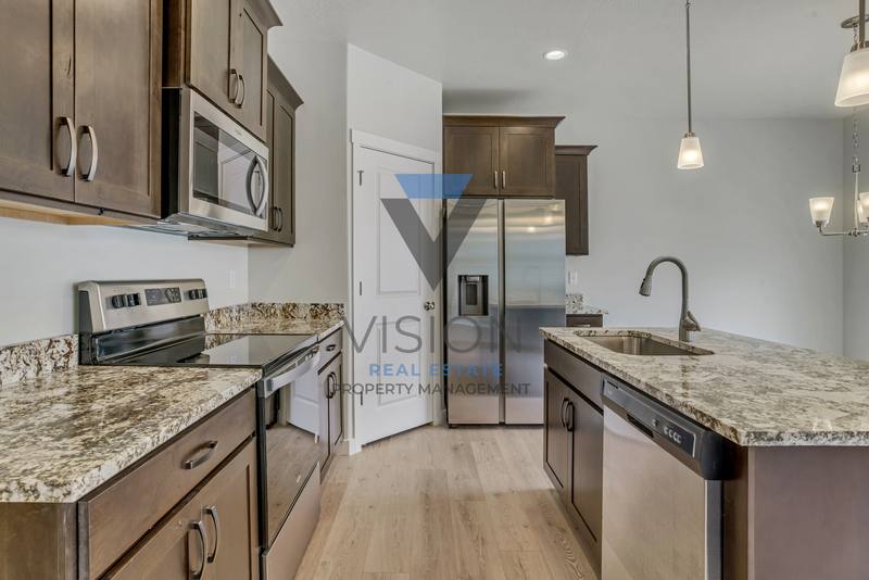 Townhouse for rent at 4093 W Harmony Dr, Lehi, UT 84043
