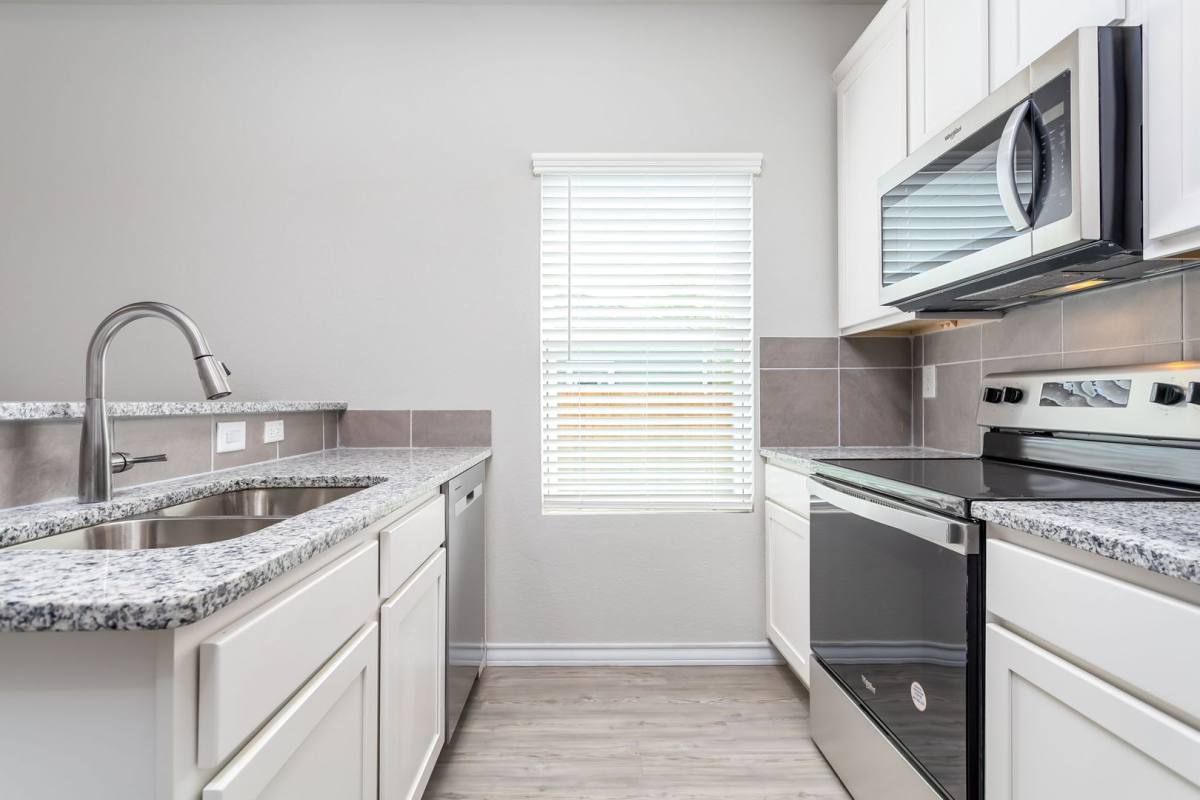 Townhouse for rent at 502 Hudson St, Seguin, TX 78155