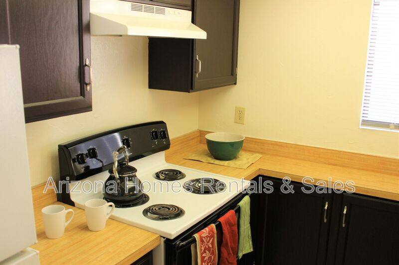 Townhouse for rent at 7531 E Terrace Dr, Tucson, AZ 85710