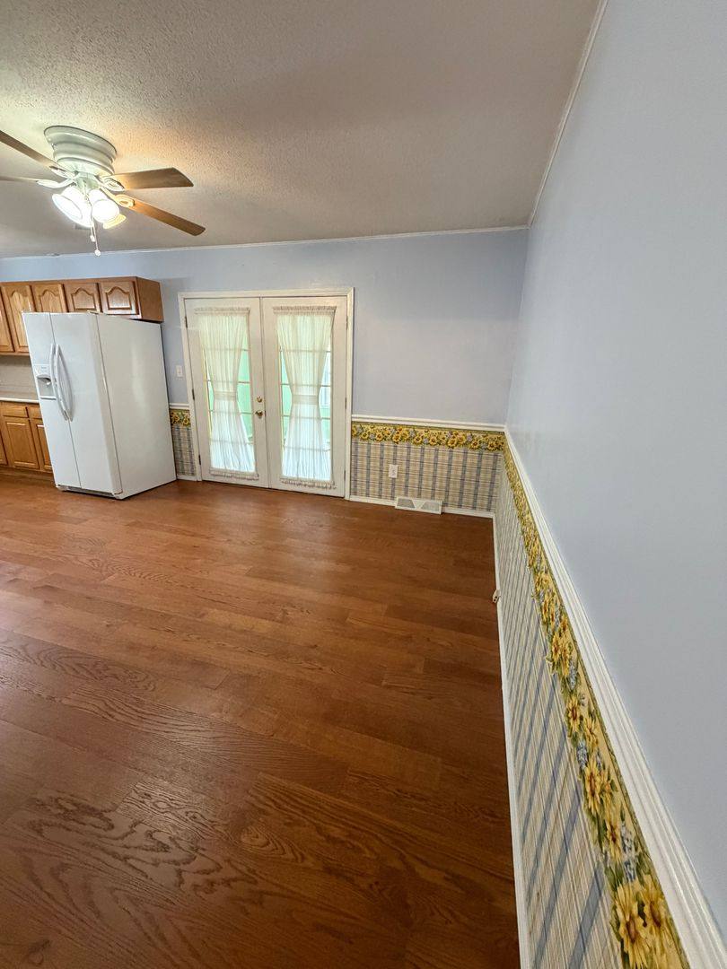 House for rent at 412 S Duke Ave, Springfield, MO 65802