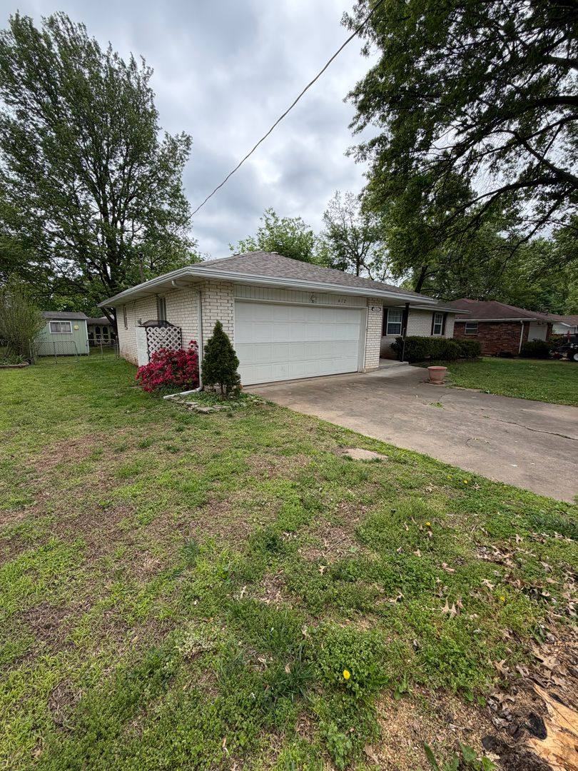 House for rent at 412 S Duke Ave, Springfield, MO 65802