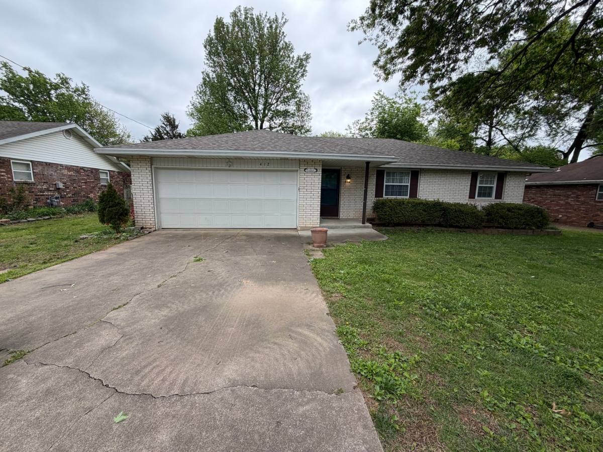 House for rent at 412 S Duke Ave, Springfield, MO 65802