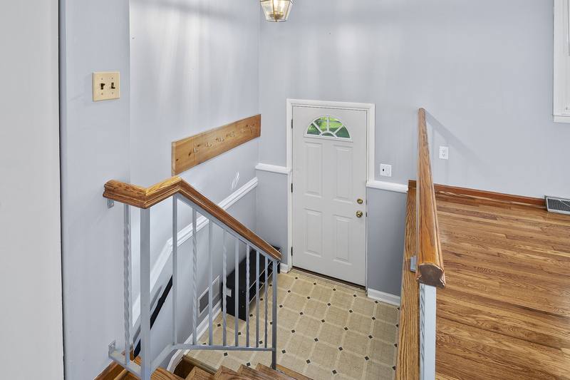 House for rent at 102 Roosevelt Rd, Sykesville, MD 21784