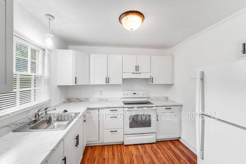 House for rent at 405-B W Harvie Ave, Gastonia, NC 28052