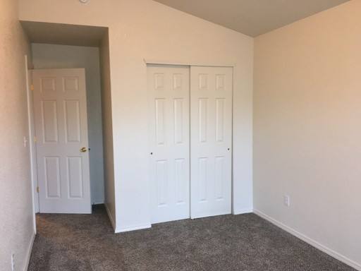Townhouse for rent at 2002 SW Canyon Dr, Redmond, OR 97756