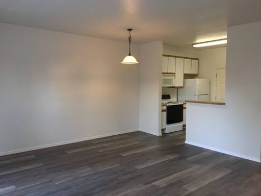 Townhouse for rent at 2002 SW Canyon Dr, Redmond, OR 97756