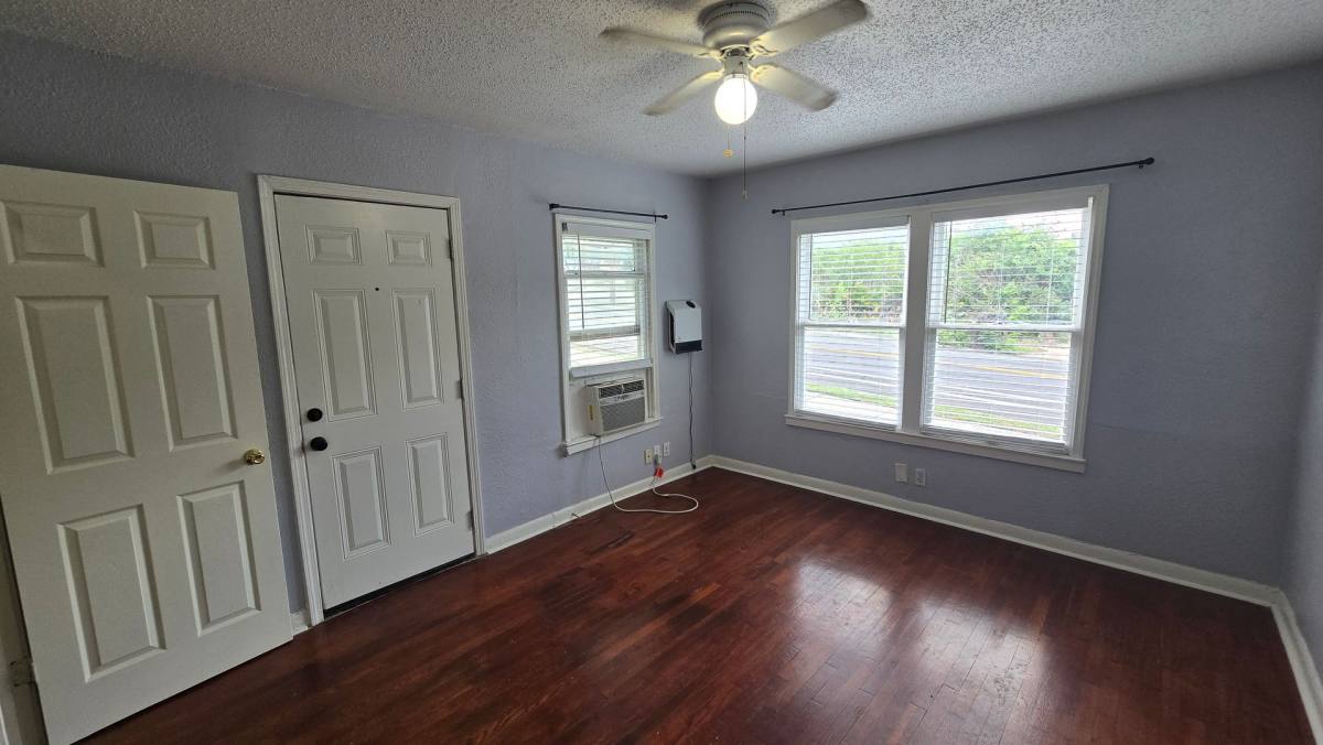 Apartment for rent at 504 Elmhurst, San Antonio, TX 78209