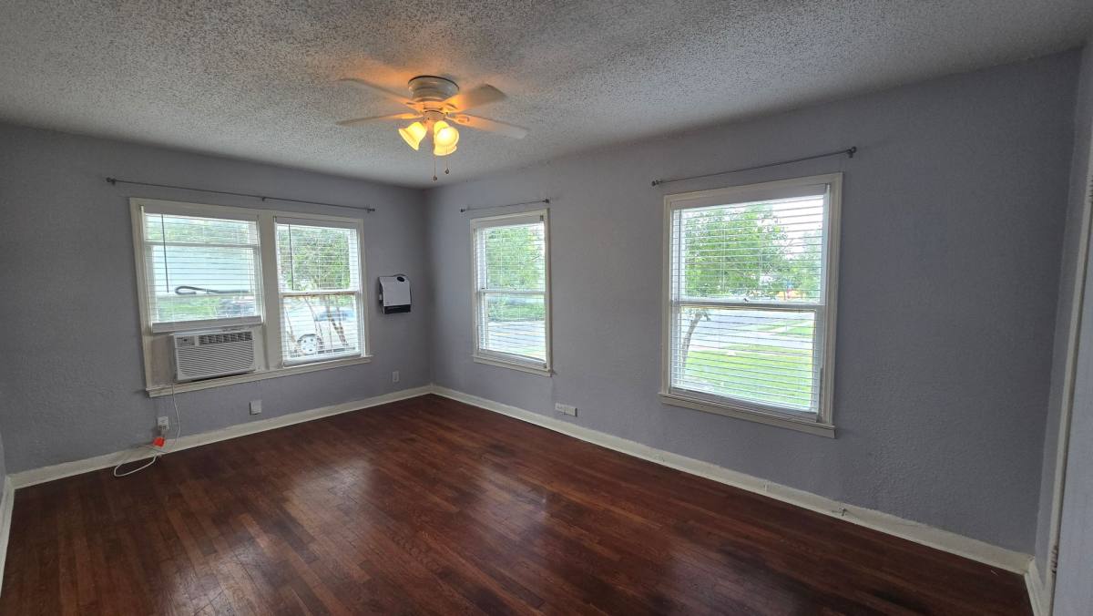 Apartment for rent at 504 Elmhurst, San Antonio, TX 78209