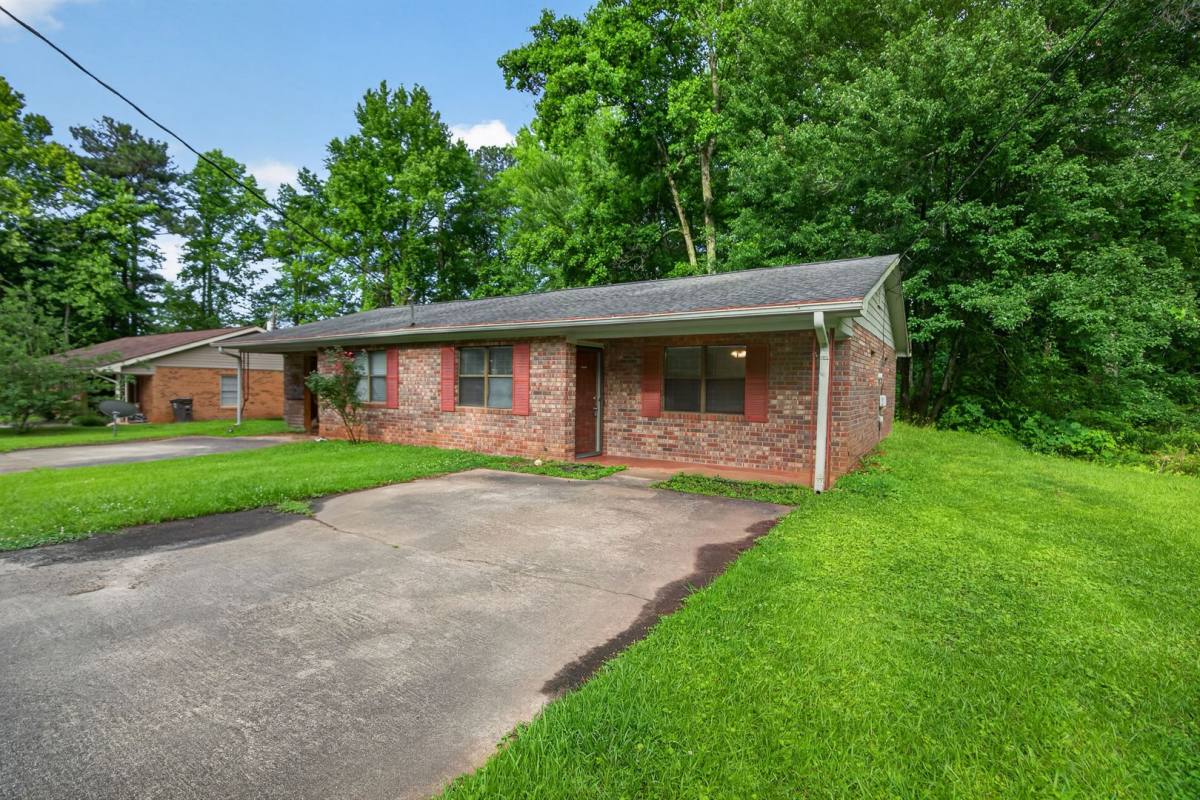 House for rent at 8753 Bowden St, Douglasville, GA 30134