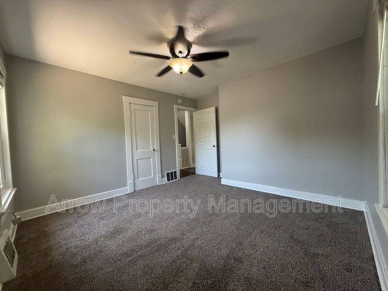 Apartment for rent at 2800 P St #5, Lincoln, NE 68503