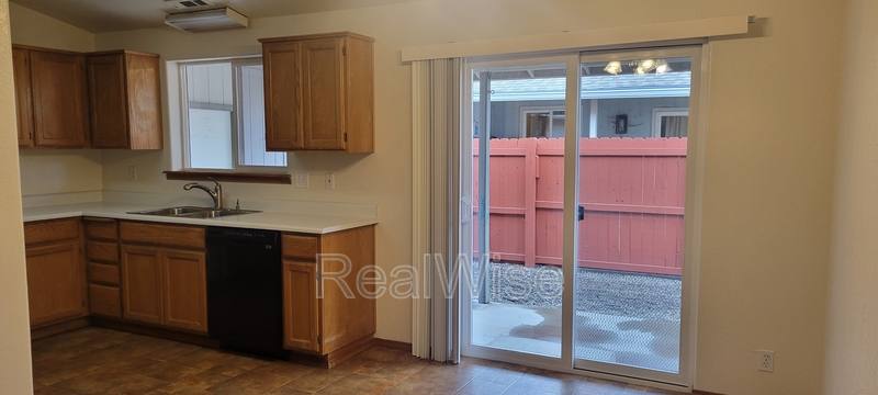 House for rent at 2210 SW Bridge St, Grants Pass, OR 97526