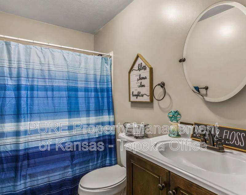 House for rent at 924 SW Watson Ave, Topeka, KS 66606