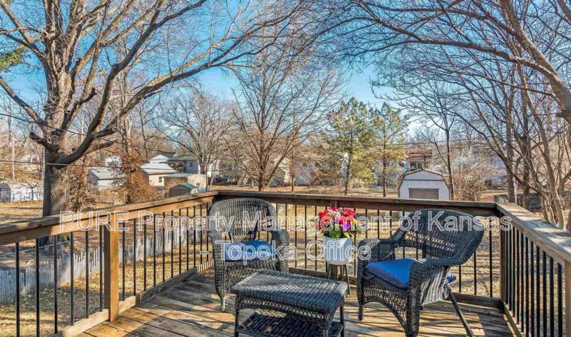 House for rent at 924 SW Watson Ave, Topeka, KS 66606