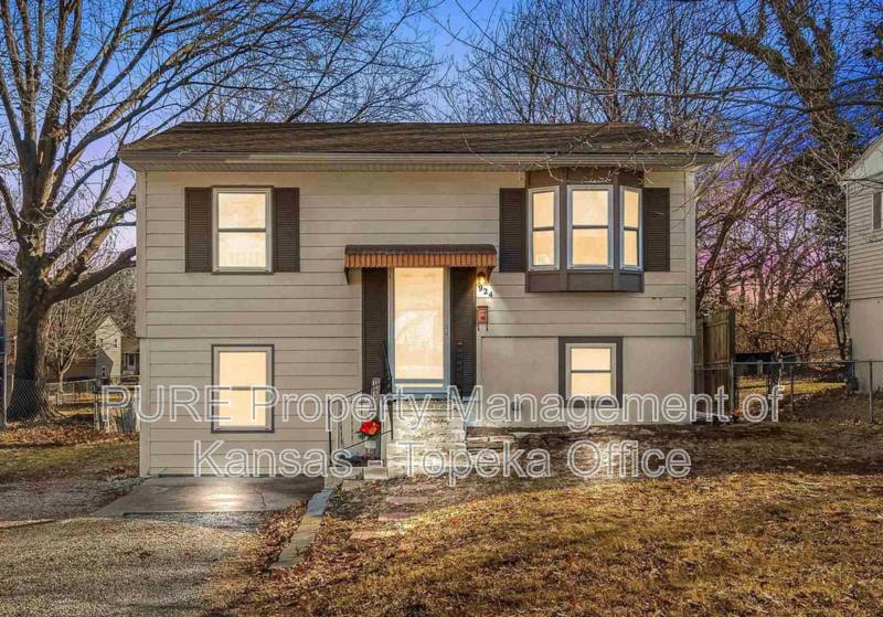 House for rent at 924 SW Watson Ave, Topeka, KS 66606