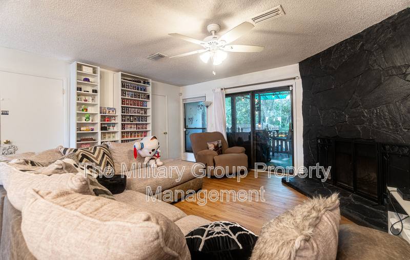 Townhouse for rent at 4814 Kingsmeadow Lane, Jacksonville, FL 32217
