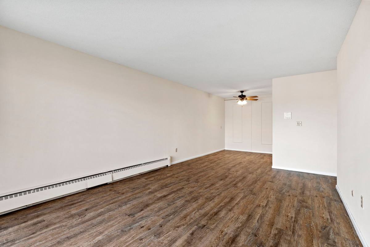 Apartment for rent at 222 Wentworth Ave W, Saint Paul, MN 55118