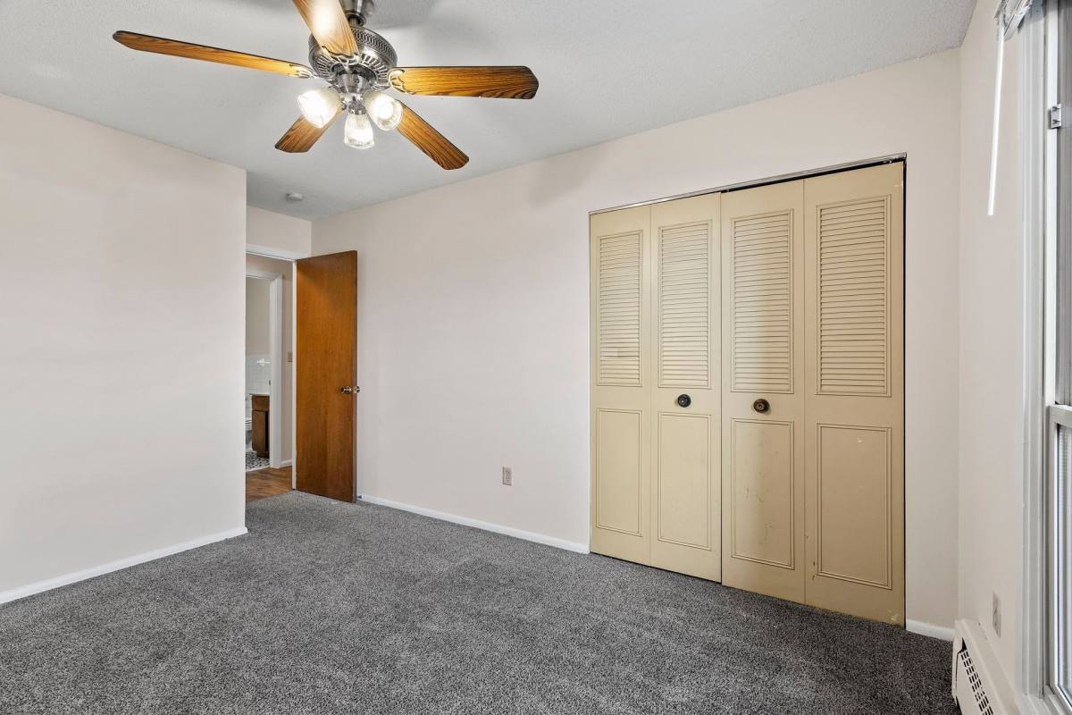 Apartment for rent at 222 Wentworth Ave W, Saint Paul, MN 55118