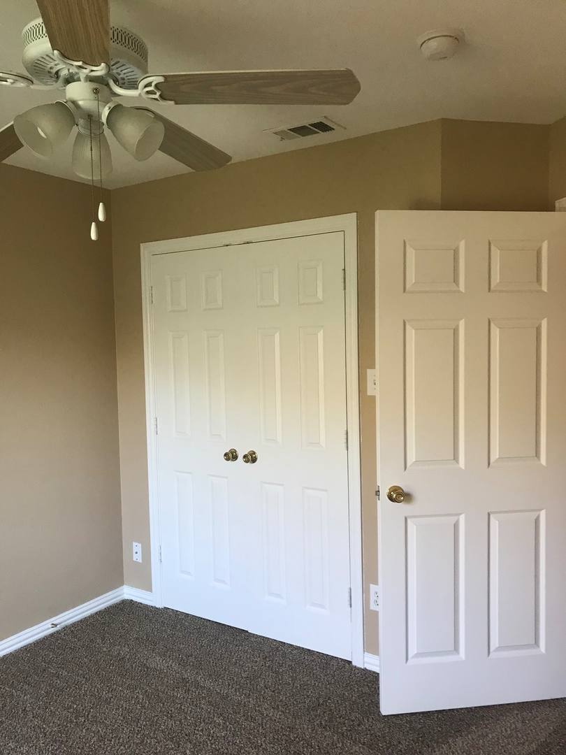 Apartment for rent at 913 Sierra Vista Court, Midlothian, TX 76065