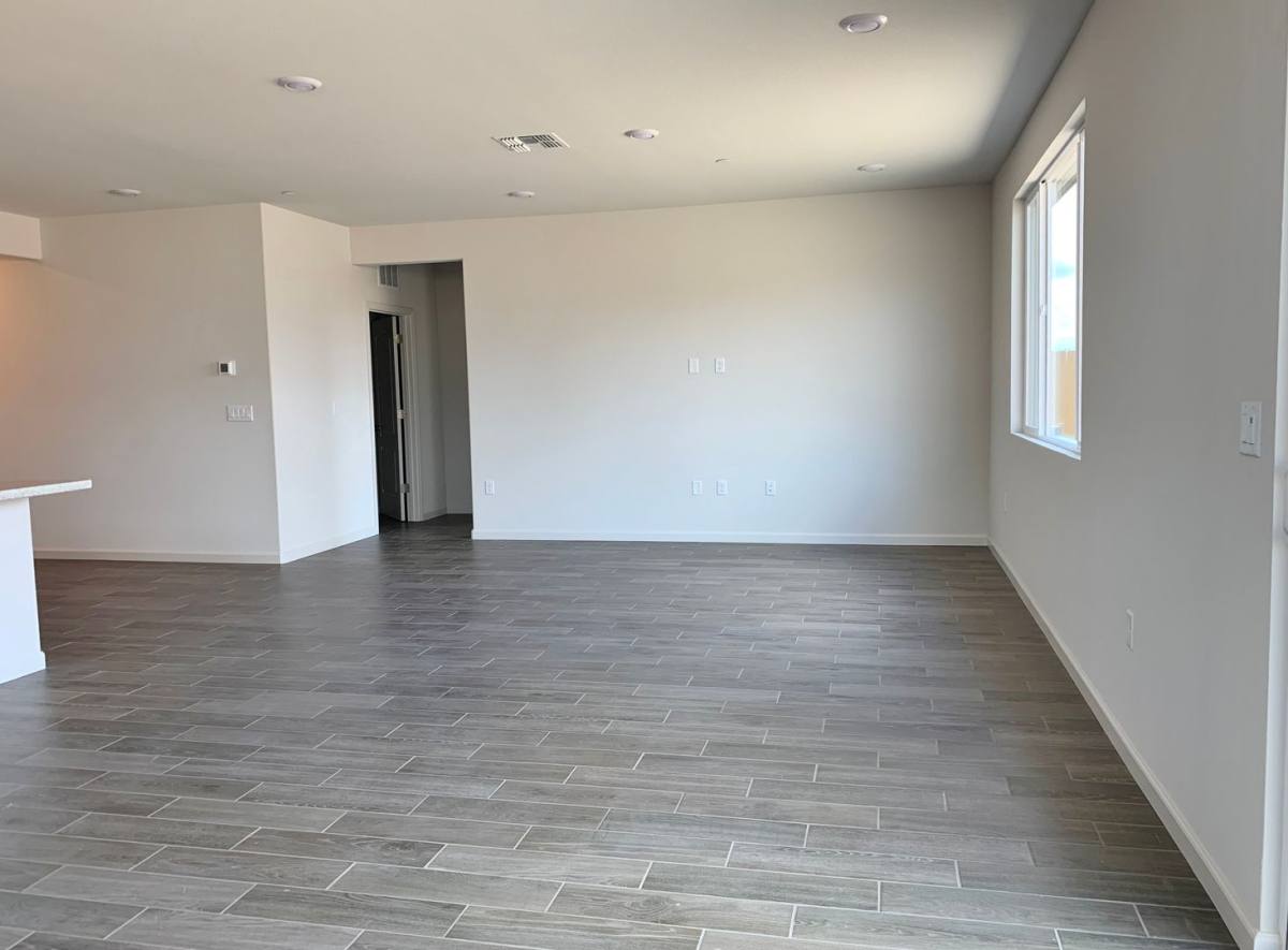 House for rent at 2070 Wildflower Dr, Hollister, CA 95023