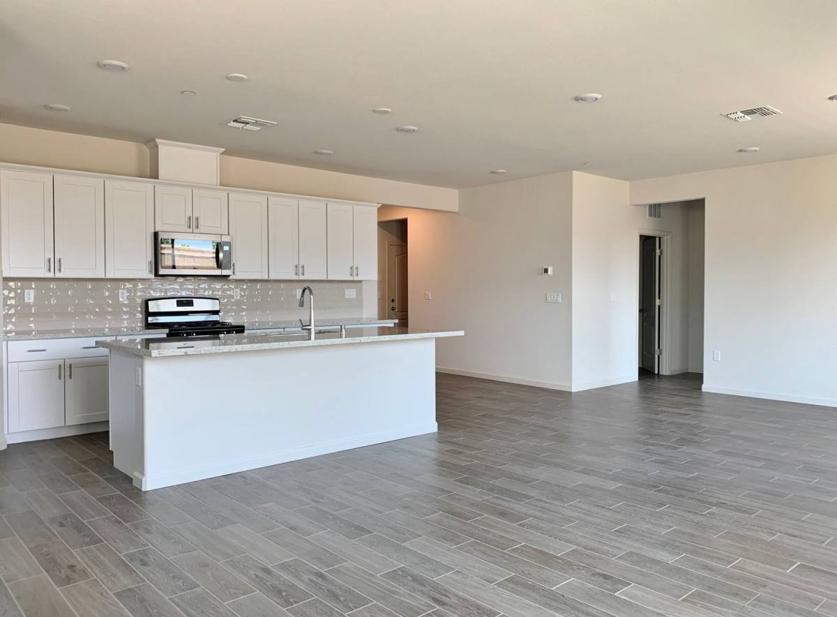 House for rent at 2070 Wildflower Dr, Hollister, CA 95023
