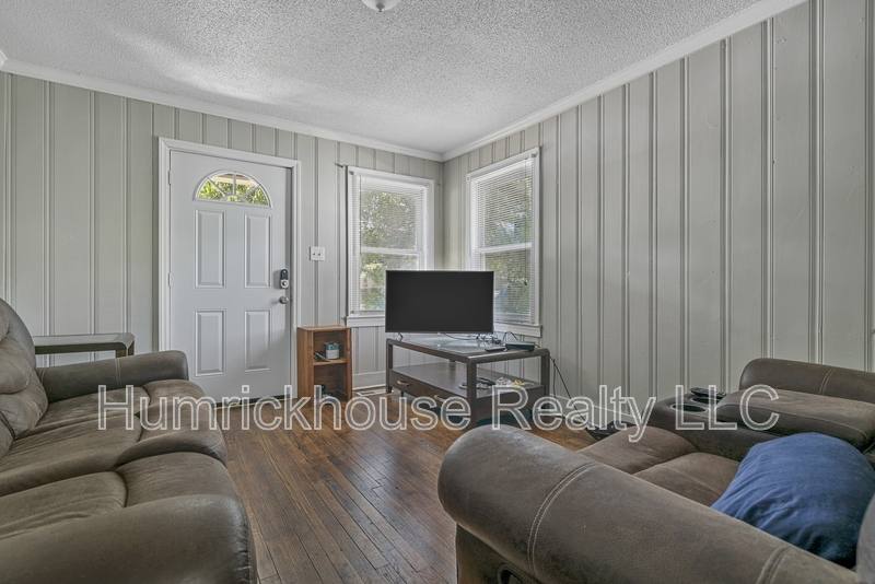 House for rent at 2320 Olando St #1, Charlotte, NC 28206