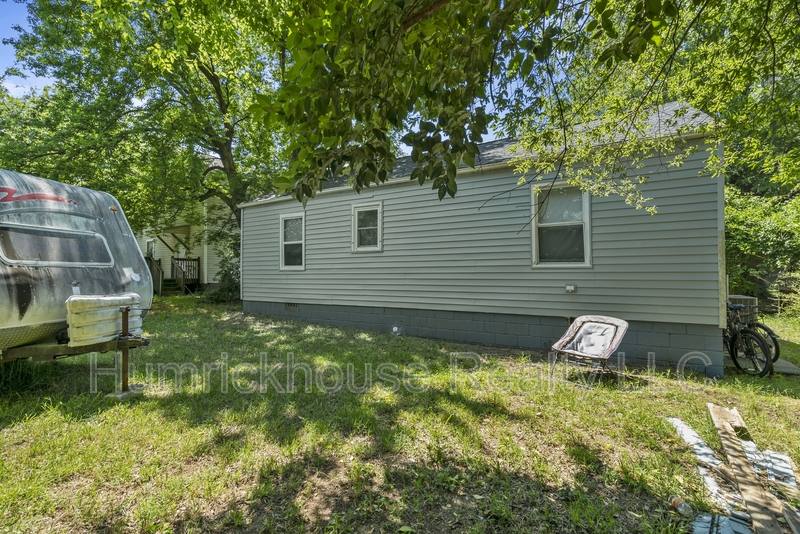 House for rent at 2320 Olando St #1, Charlotte, NC 28206