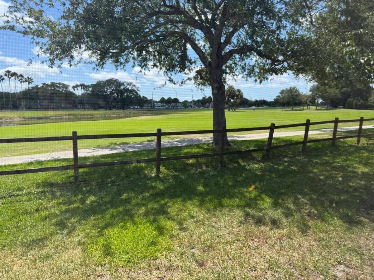 House for rent at 1641 Fairway Rd, Hollywood, FL 33026