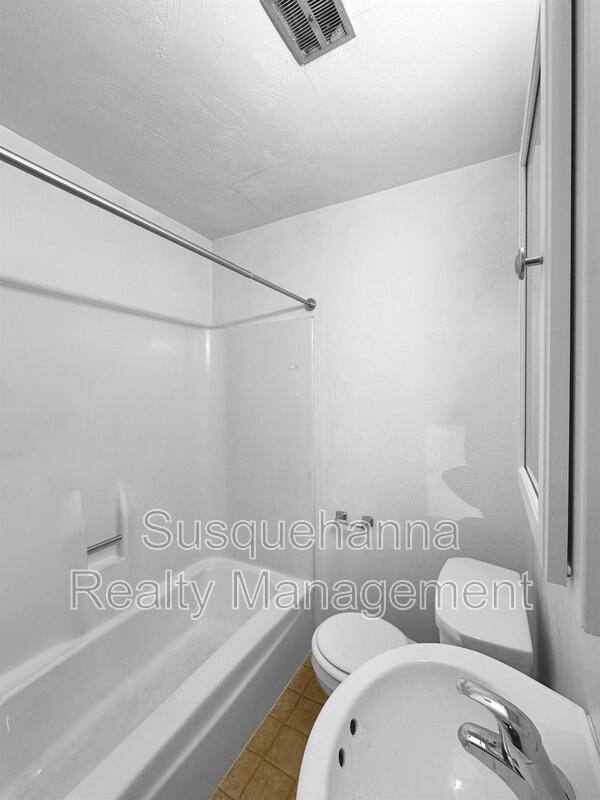 Apartment for rent at 2 Arwin Dr #1, Hummelstown, PA 17036