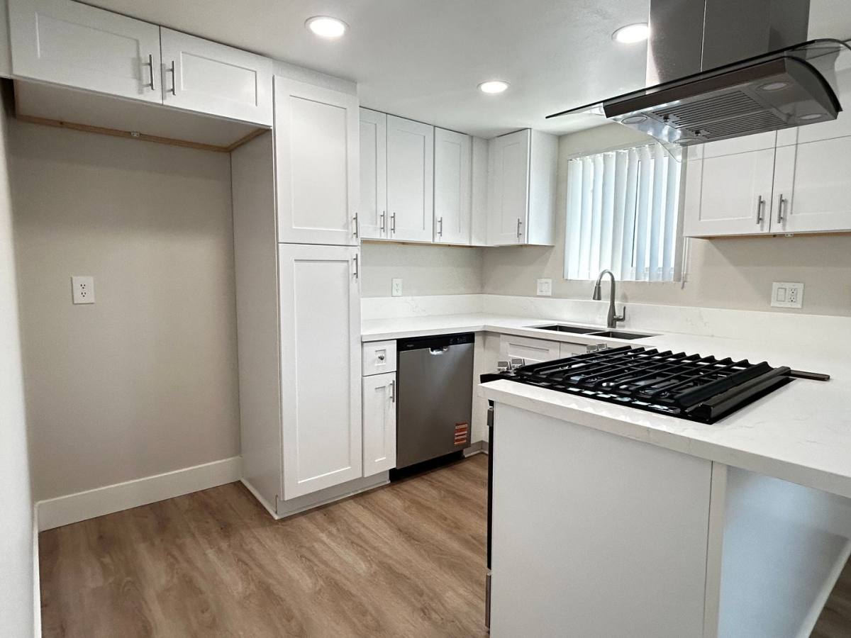 Apartment for rent at 1400 Estate Dr, La Habra, CA 90631
