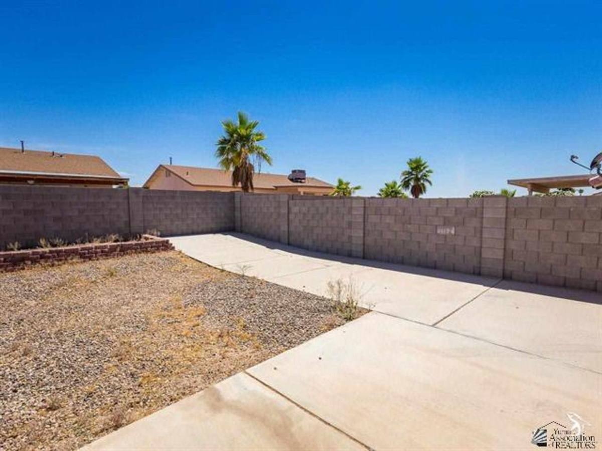 House for rent at 11271 E 25th Place, Yuma, AZ 85367
