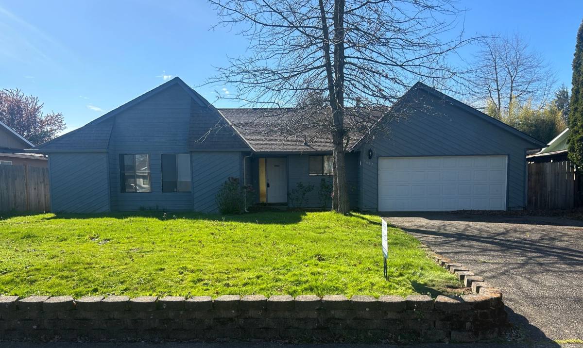 House for rent at 3617 Silverstone Dr NE, Salem, OR 97305