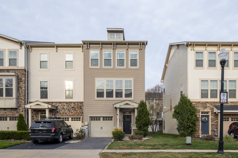 Townhouse for rent at 214 Tanner Lane #1, Glen Burnie, MD 21060