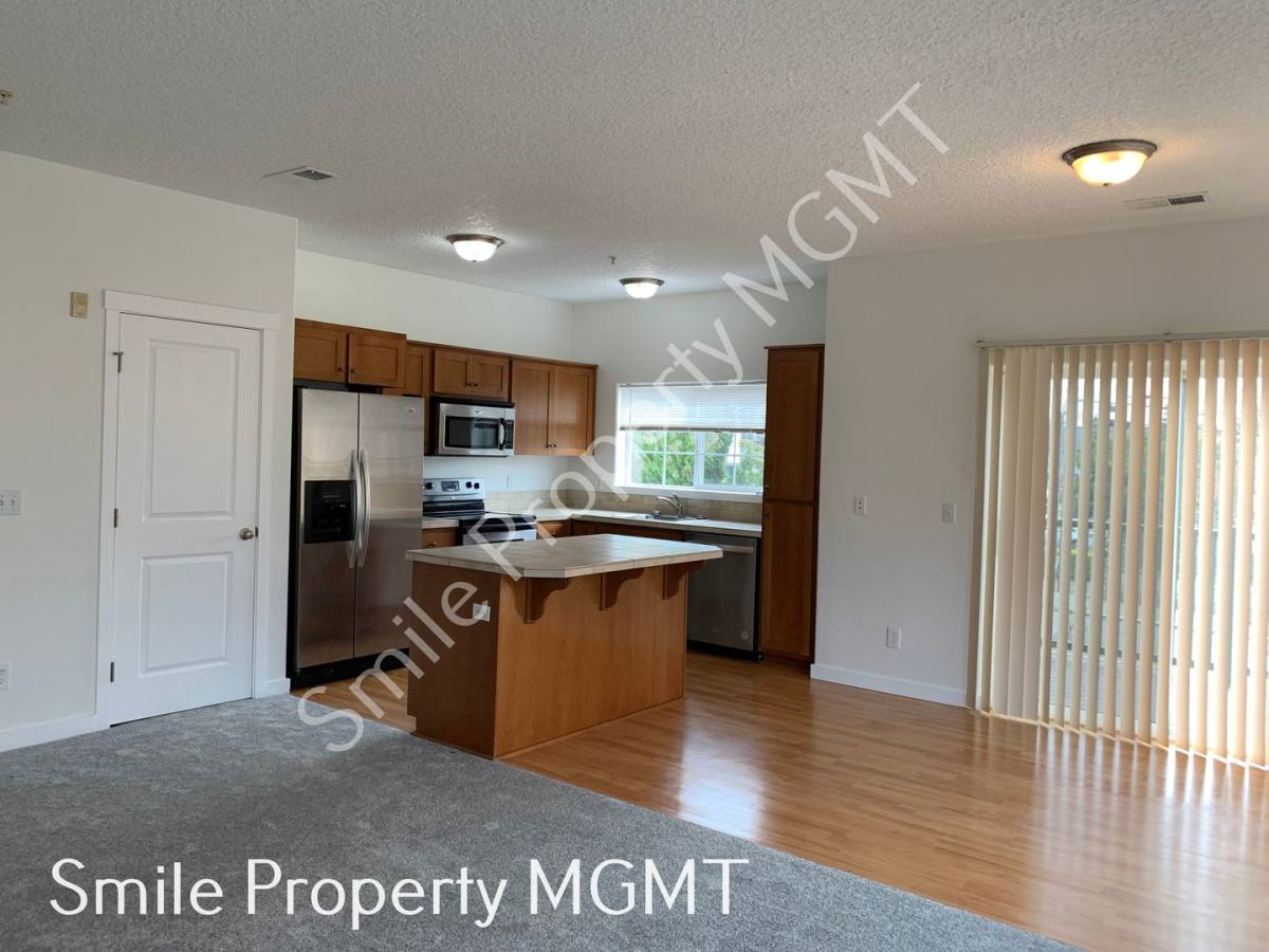 Condo for rent at 11259 SE Causey Circle, Happy Valley, OR 97086