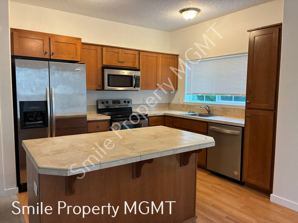 Condo for rent at 11259 SE Causey Circle, Happy Valley, OR 97086