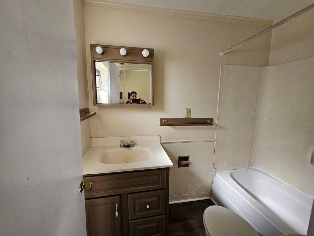 Apartment for rent at 1521 Mutual St #2, Pittsburgh, PA 15204