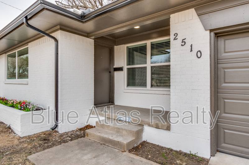 House for rent at 2510 Materhorn Dr, Dallas, TX 75228