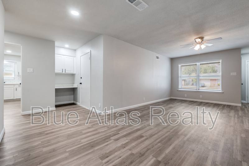 House for rent at 2510 Materhorn Dr, Dallas, TX 75228