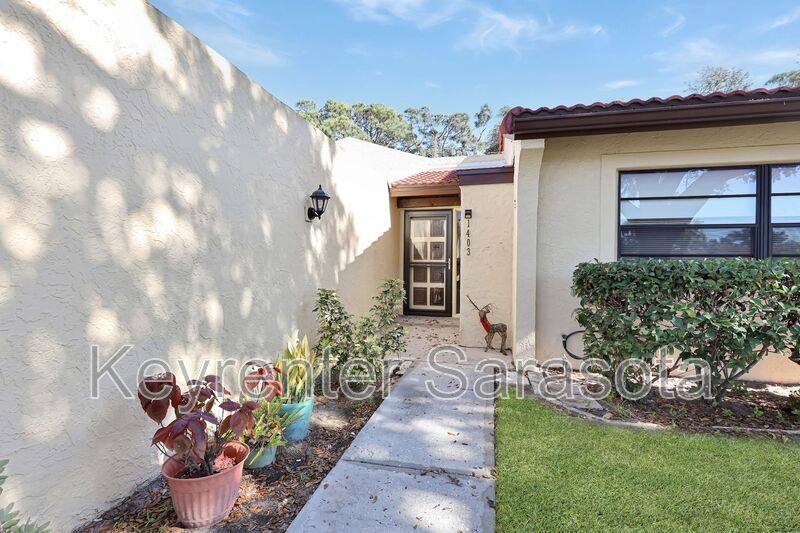 House for rent at 1403 56th St W, Bradenton, FL 34209