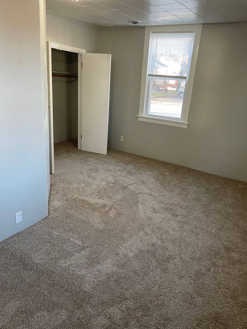House for rent at 122 E State St, Mascoutah, IL 62258