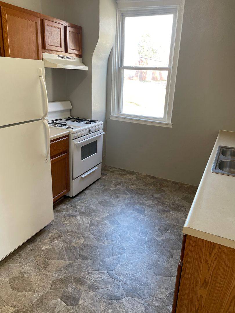 House for rent at 122 E State St, Mascoutah, IL 62258