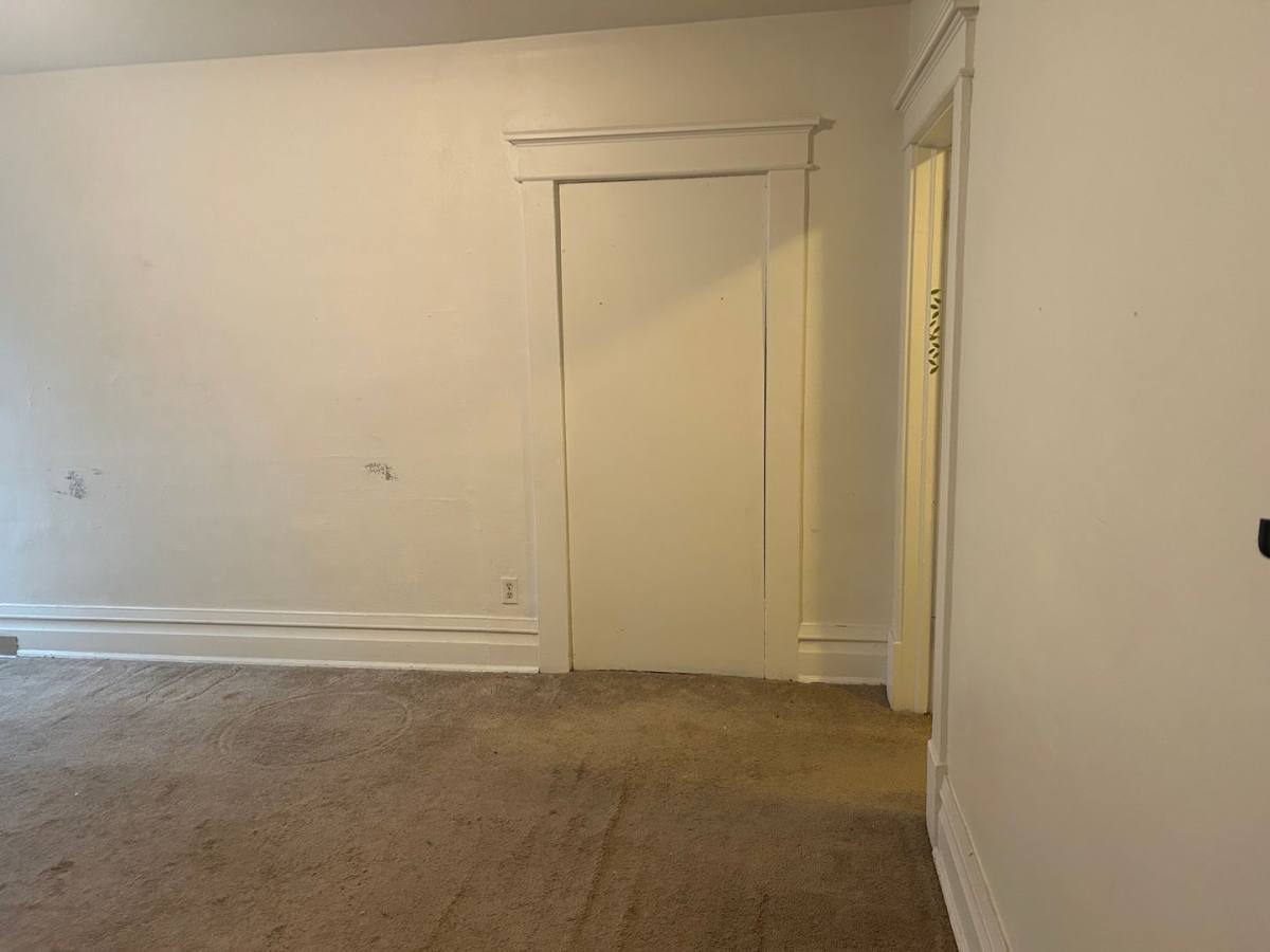 Apartment for rent at 906 N Garden St, Bellingham, WA 98225