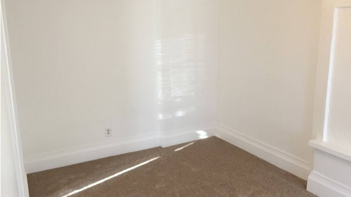 Apartment for rent at 906 N Garden St, Bellingham, WA 98225