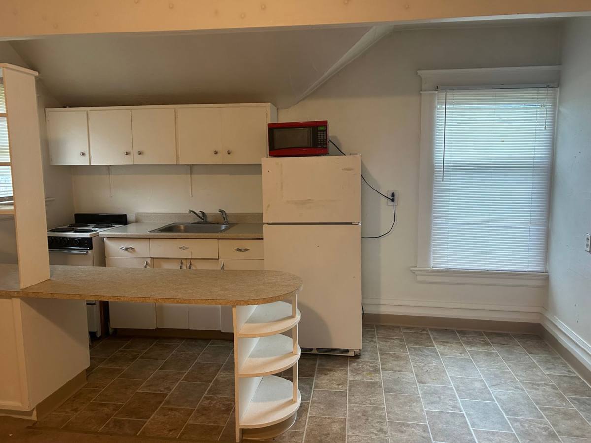 Apartment for rent at 906 N Garden St, Bellingham, WA 98225
