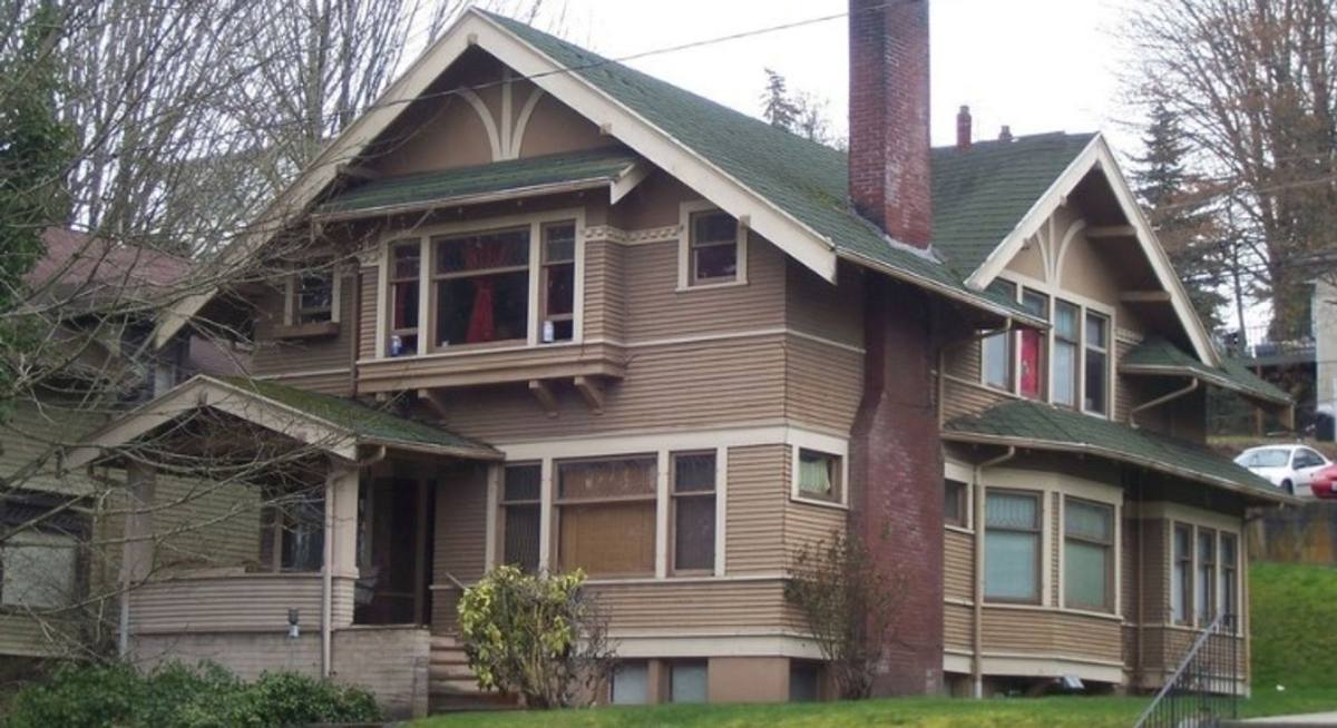 Apartment for rent at 906 N Garden St, Bellingham, WA 98225