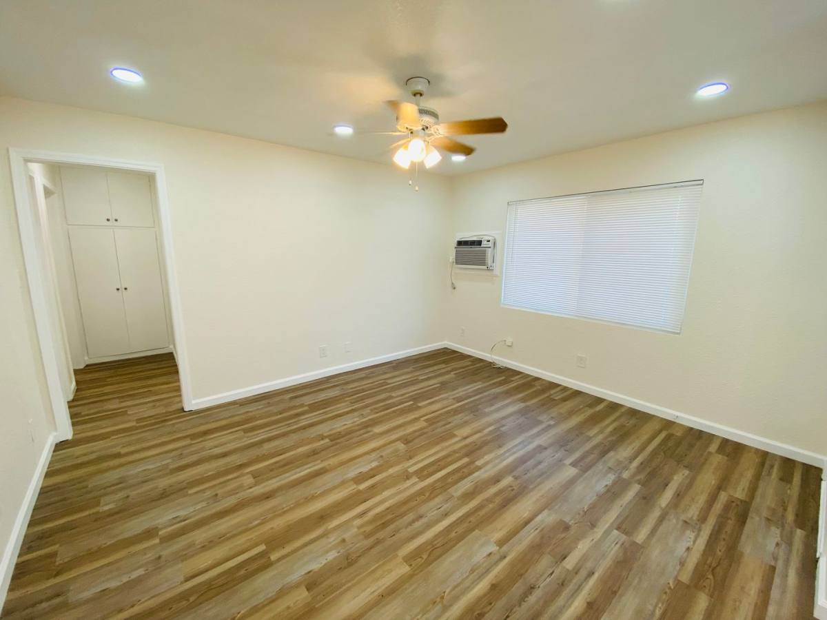 Apartment for rent at 552-558 S Magnolia Ave, El Cajon, CA 92020