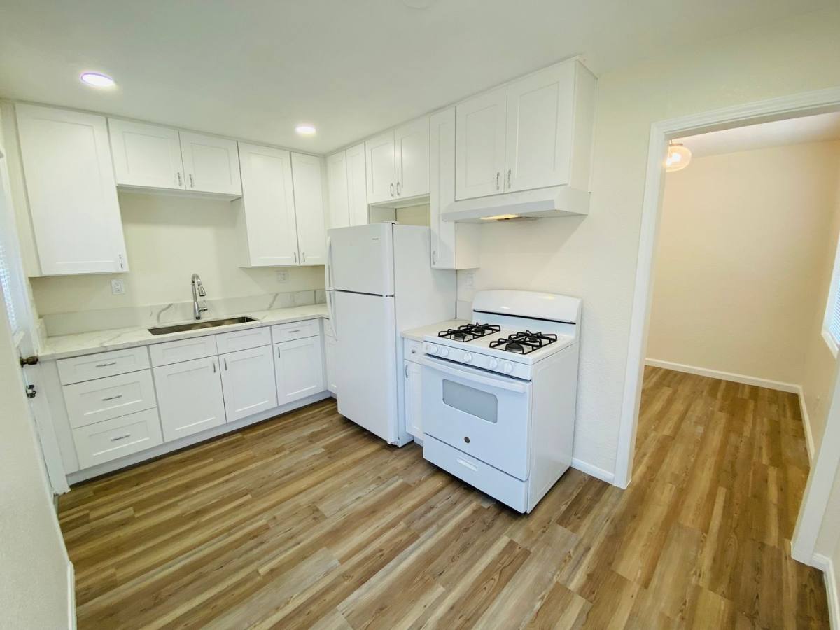 Apartment for rent at 552-558 S Magnolia Ave, El Cajon, CA 92020