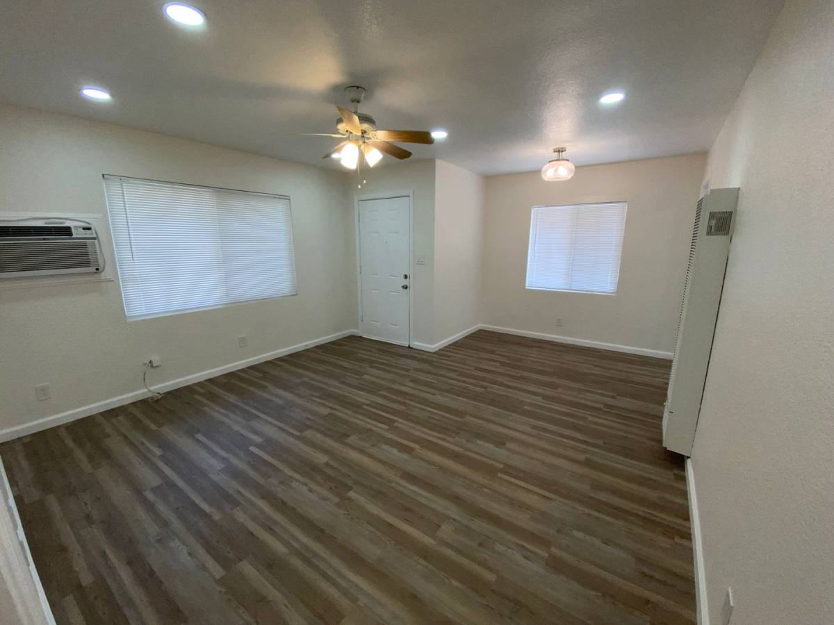 Apartment for rent at 552-558 S Magnolia Ave, El Cajon, CA 92020